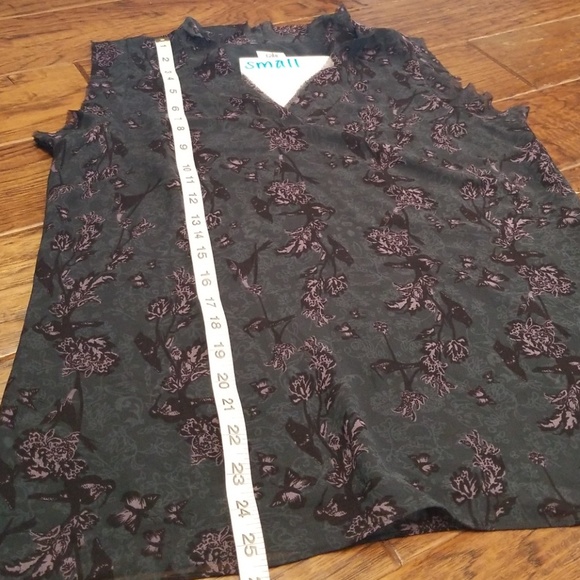 cabi birds and butterflies Evermore tank - Picture 5 of 7